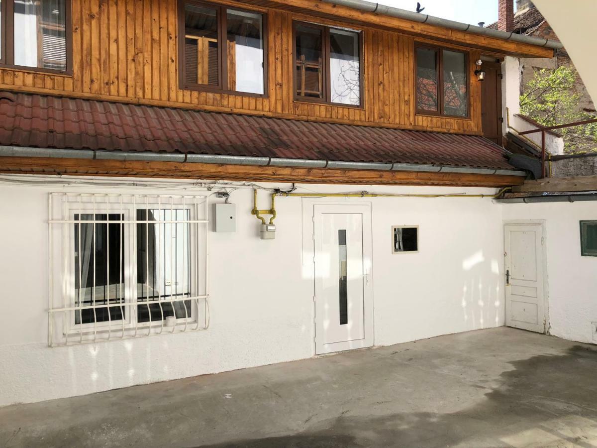 Bb'S Cosy Apartments براشوف المظهر الخارجي الصورة